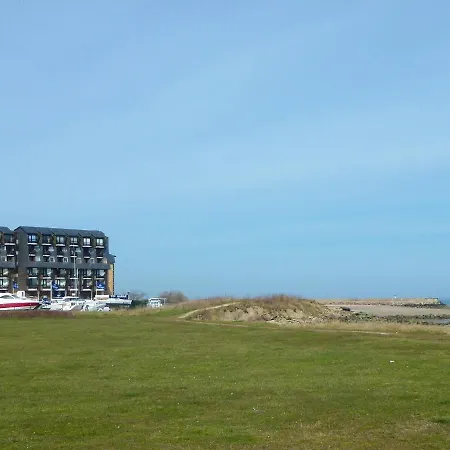 Lägenhet Les Marinas-11 By Interhome *